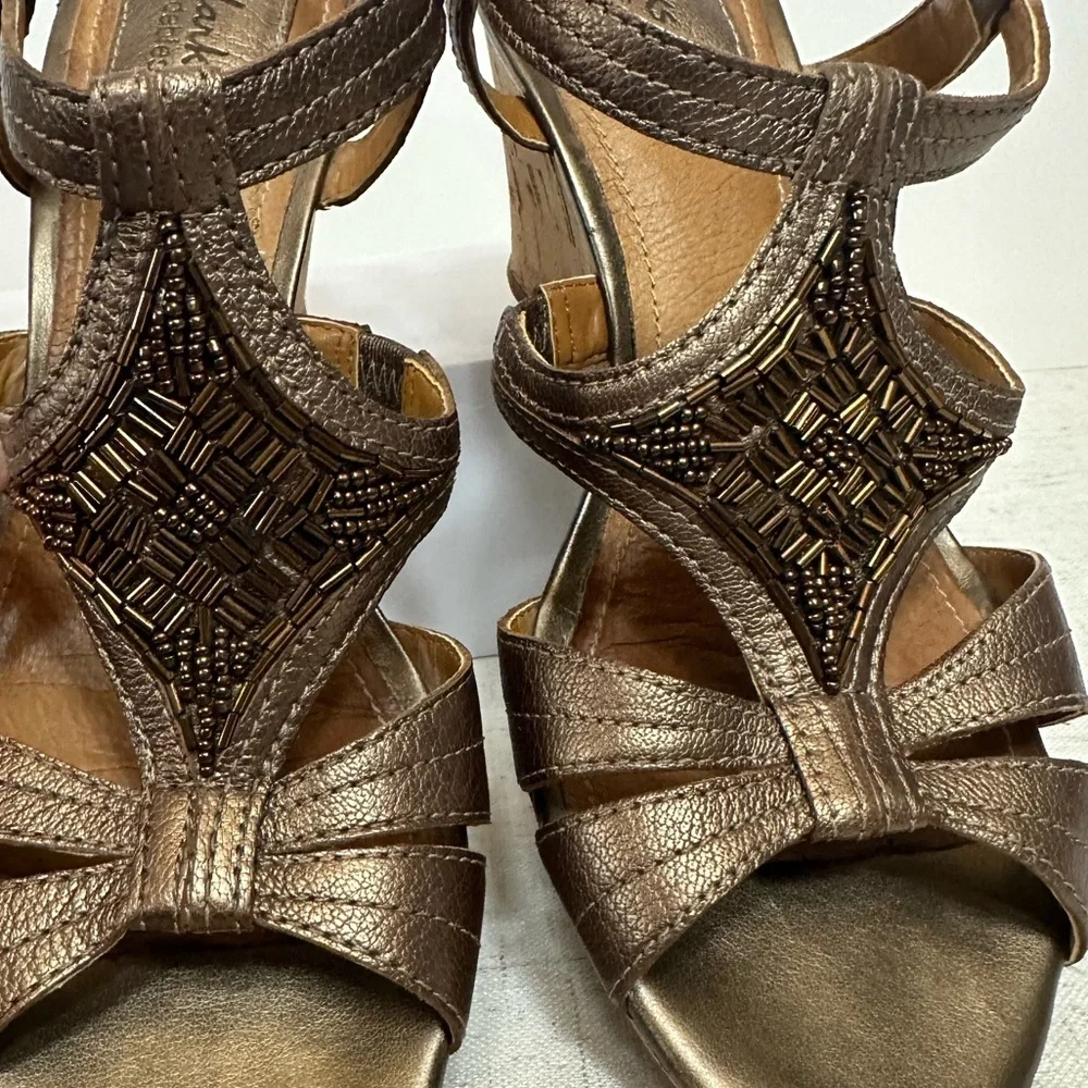 Clarks Brown Sandals Strappy Medium Heel 🌴☀️ - Picture 8 of 10